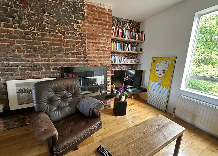 Chic 1Bd Loft-Style Flat Heart Of North London